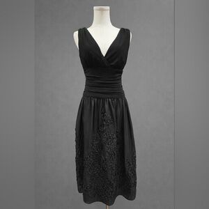 EUC Jessica Howard Black Evening Dress | Floral Appliqué Skirt | Size 6